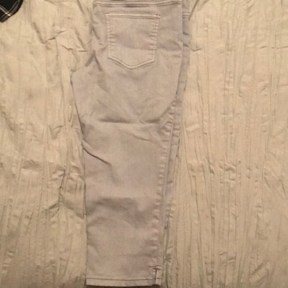 Chico’s Jeans - Picture 1 of 5